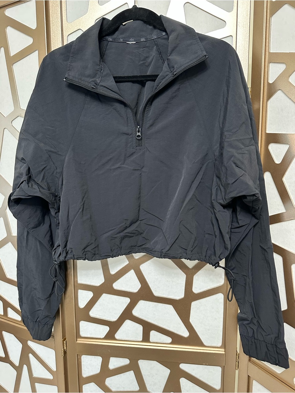 Alo Cropped Black Half-Zip Windbreaker